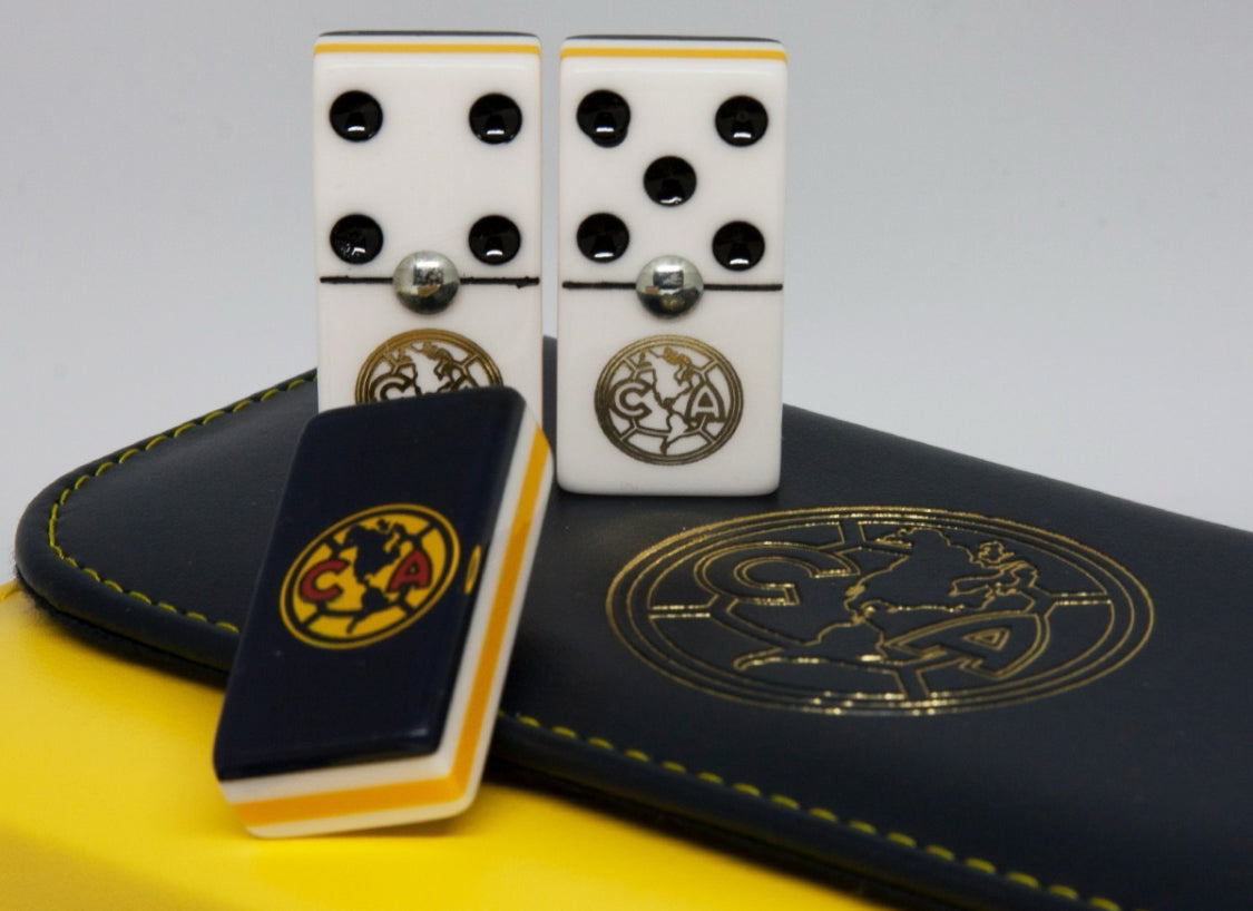 Dominoes Set Club America in Faux Leather Case Domino