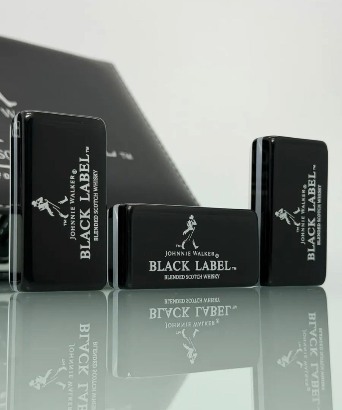 Jumbo Black Label Dominoes Set Inspired in Faux Leather Case Domino.
