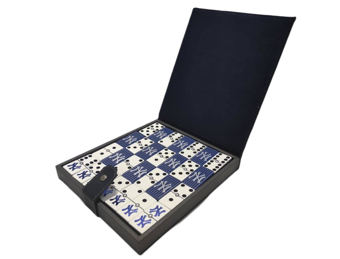 Dominoes Set New York Yankees in Faux Leather Case Domino NY