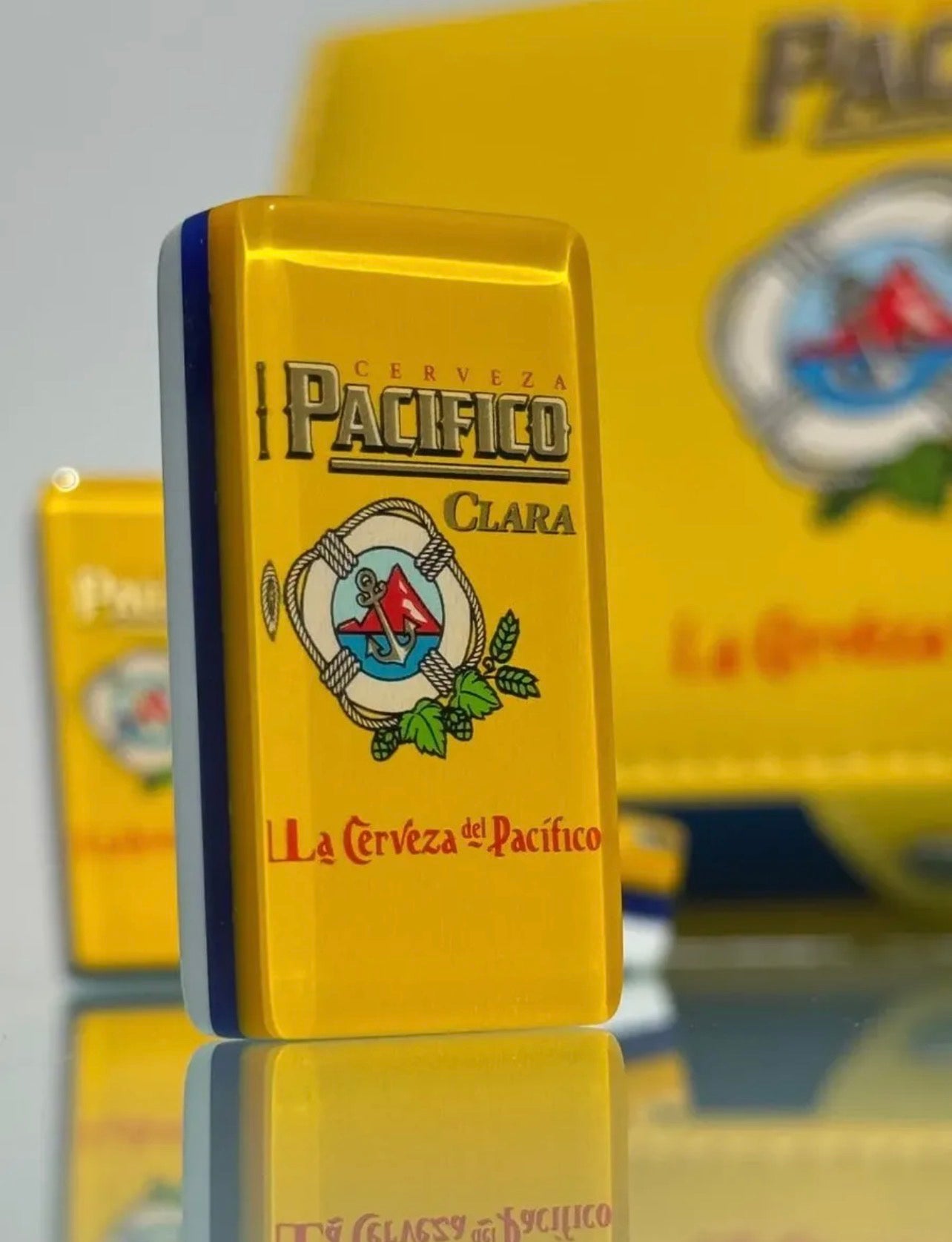 Cerveza Pacifico Dominoes Set in Faux Leather Case Domino