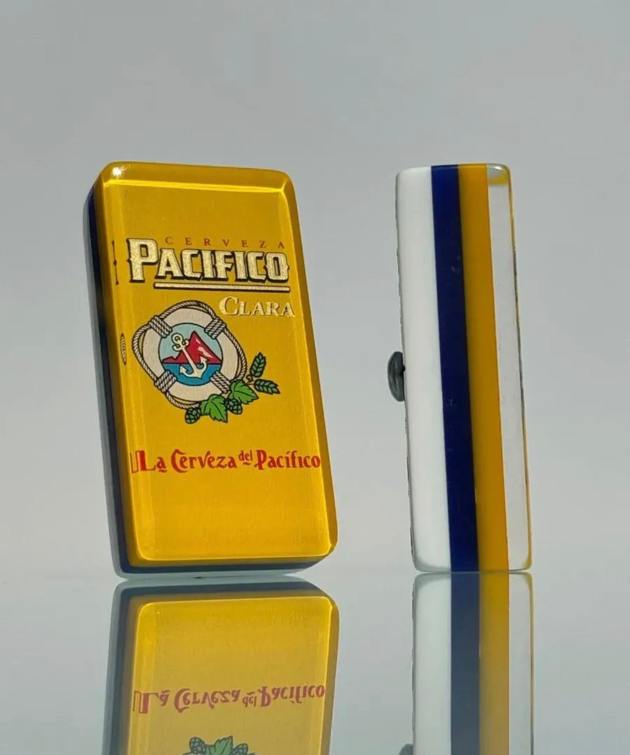 Cerveza Pacifico Dominoes Set in Faux Leather Case Domino