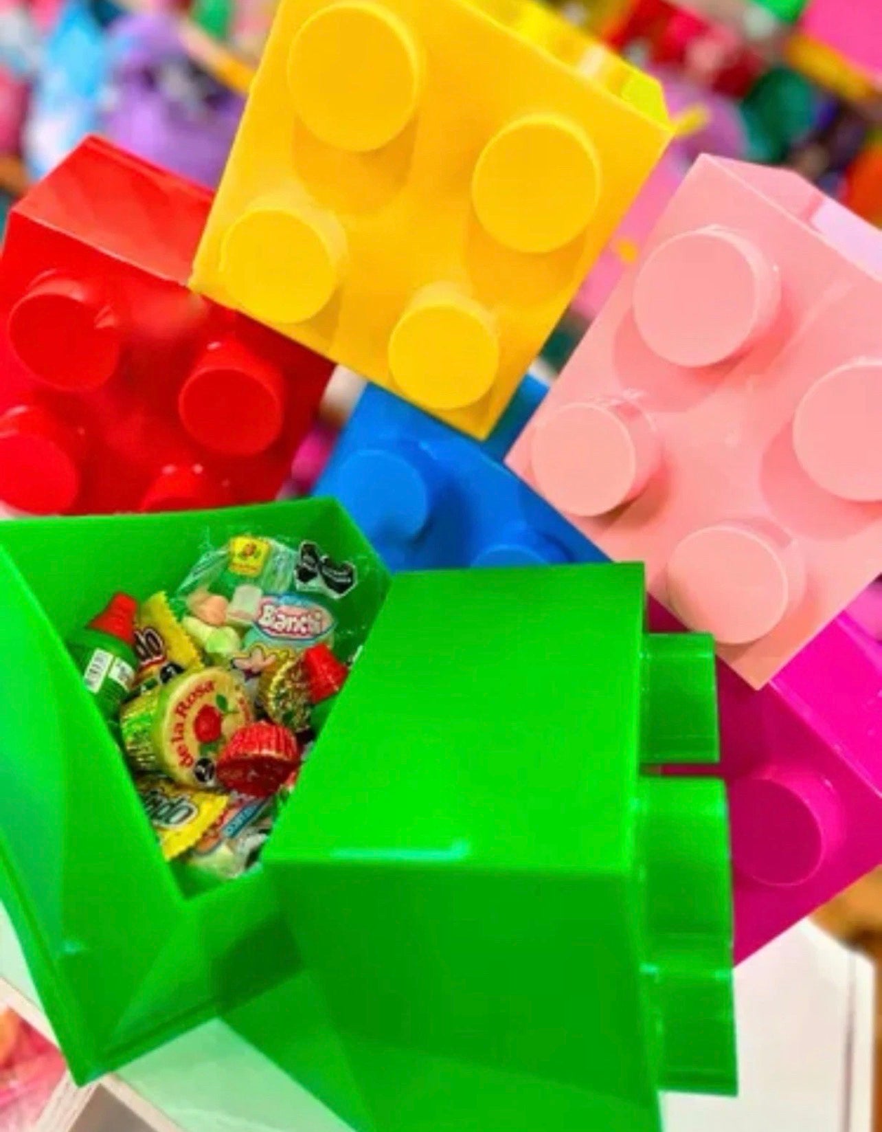 Lego Brick Dulcero Plastic Table Centerpiece Party Favor Random Colors 10pc